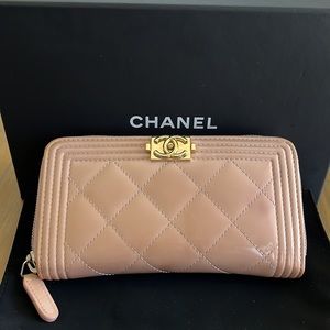 Chanel light pink quilt patent leather zip wallet